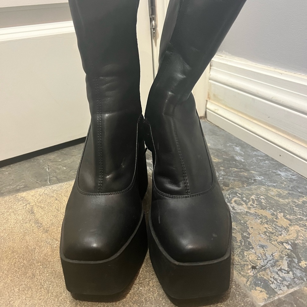Open Edit Jasper Platform Boot - Picture 2 of 6
